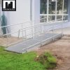 pandusas neįgaliems ir turėklai su dvigubu porankiu